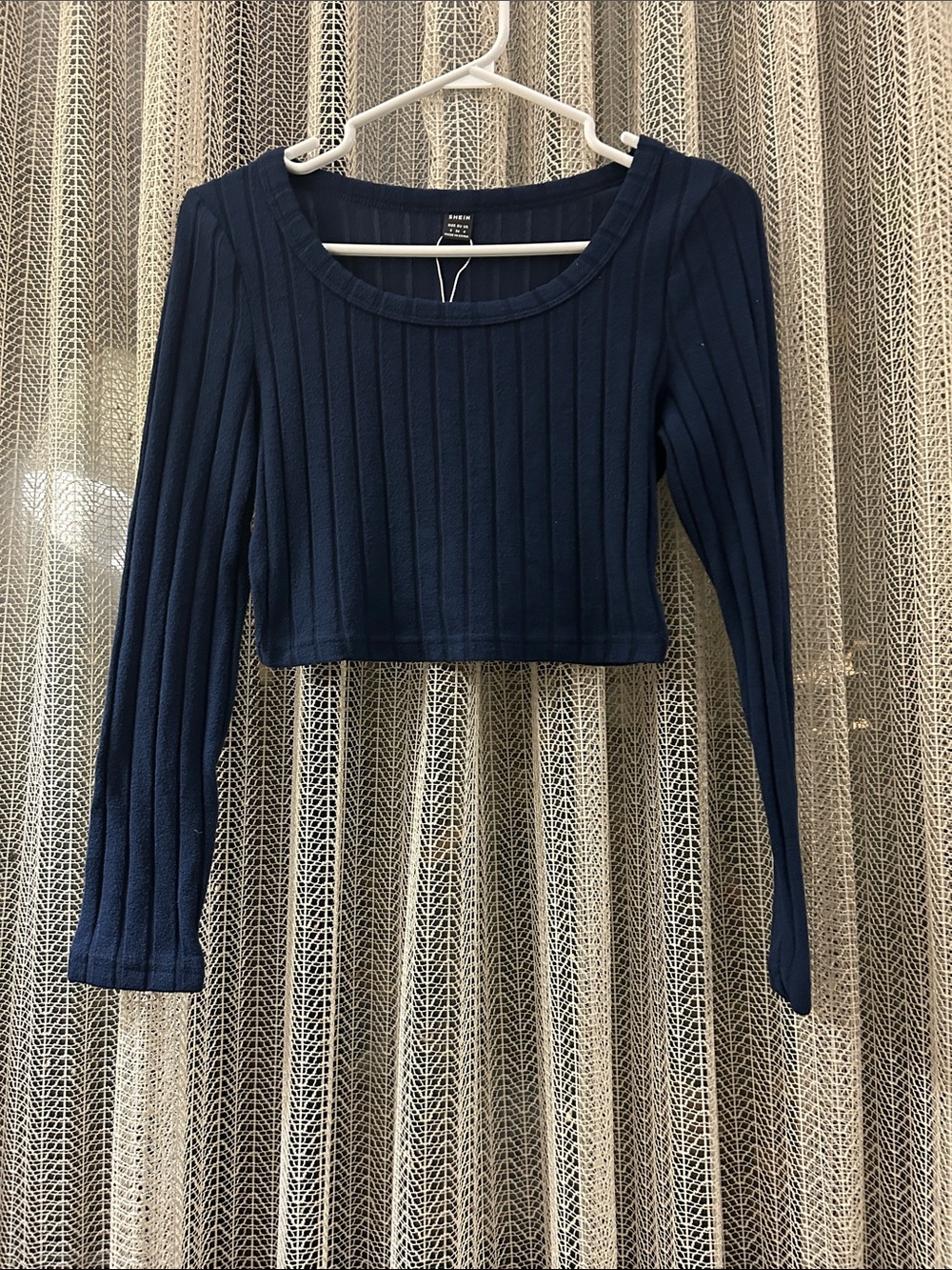 Ribbed Long-Sleeve Crop Top - Navy